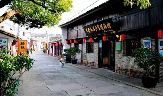 我国在河南稀土矿中发现的一种新矿物,并以我国地质学家倪培教授的名字命名为“倪培石”